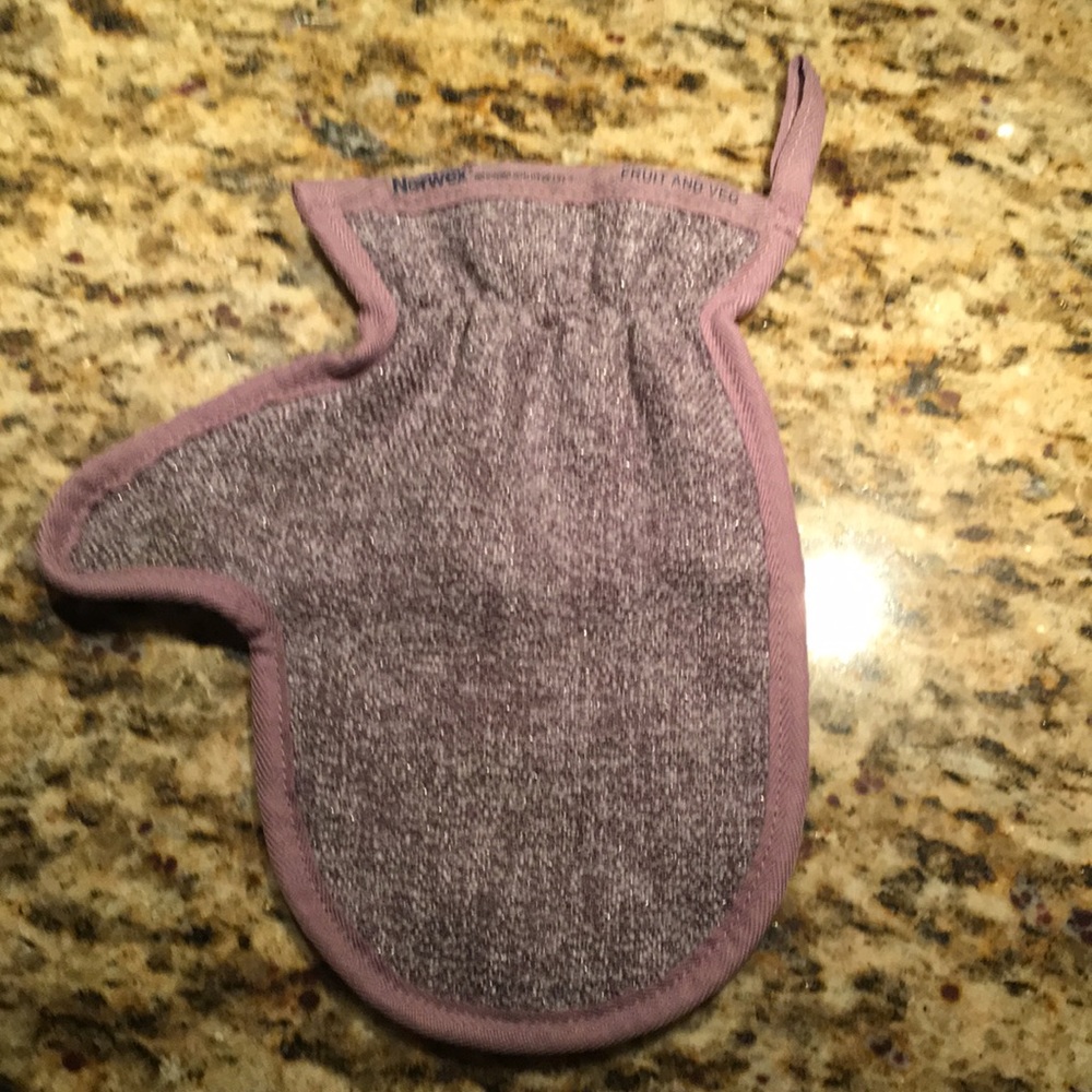 Brand New Norwex Fruit and Veg MIT